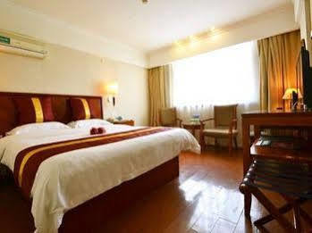Hotel Gma Wuning Road Zhenping Road Metro Station Xangai